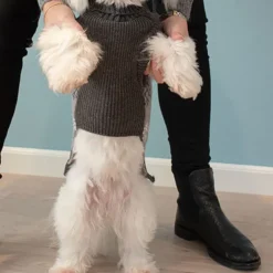 Grå hundesweater med snefnug